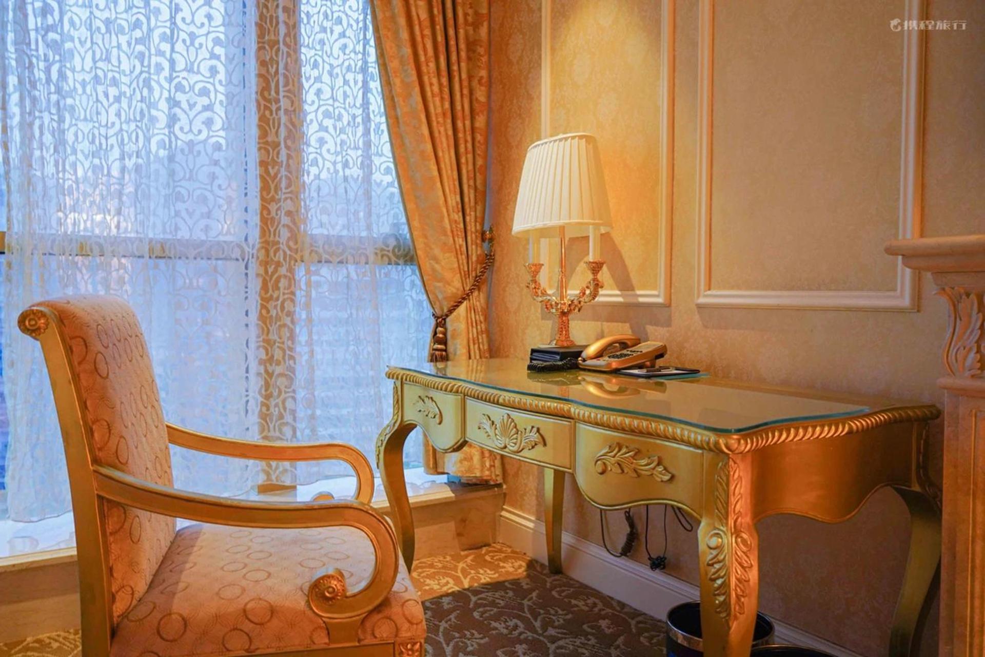 Sheraton Chongqing Hotel Eksteriør billede