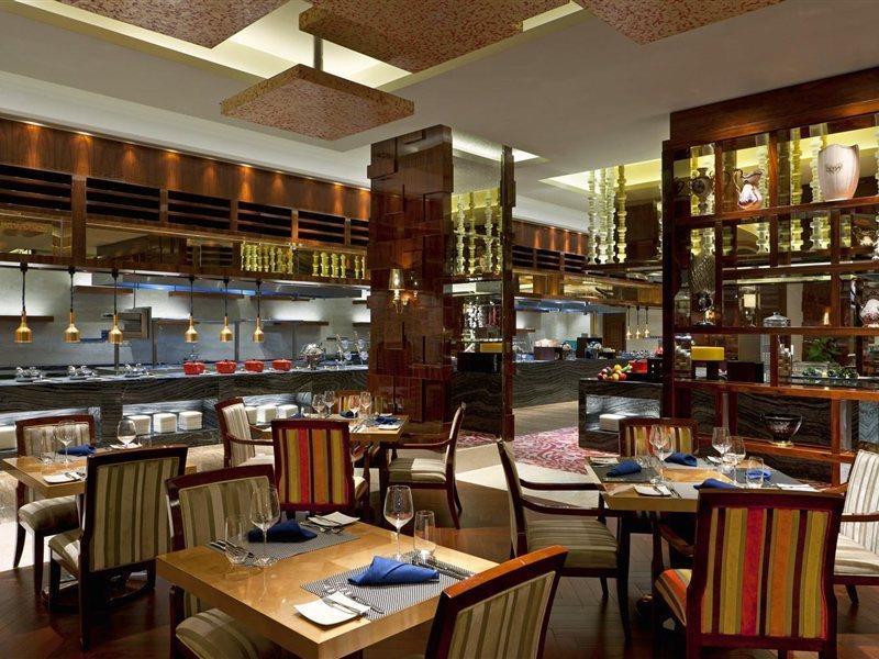 Sheraton Chongqing Hotel Eksteriør billede